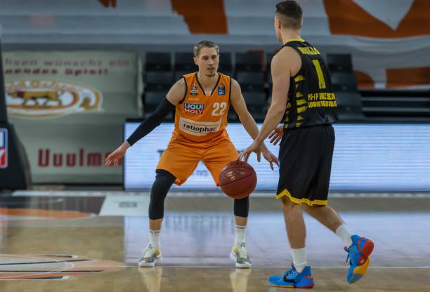 维奇退赛 维奇退赛