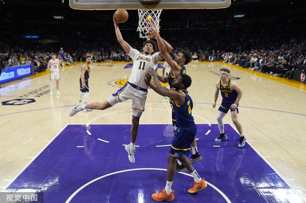 老鹰送雄鹿 老鹰送雄鹿